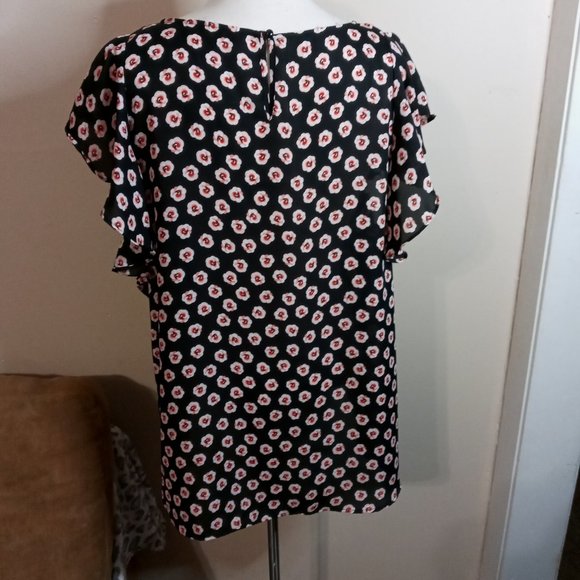 Floral Ruffle Top - Picture 3 of 9